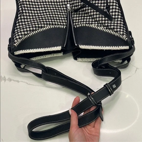 Loewe Hammock Tweed Black/White Small Tote Bag with Classic Checkered Pattern - Picture 7 of 16